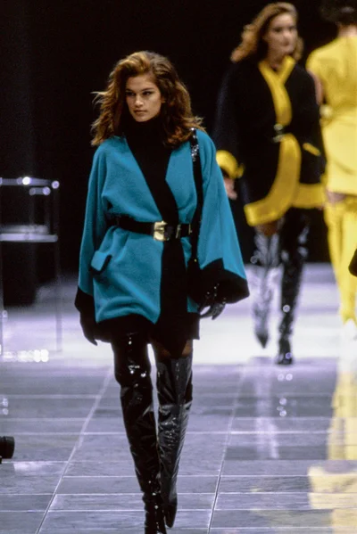 Look 16